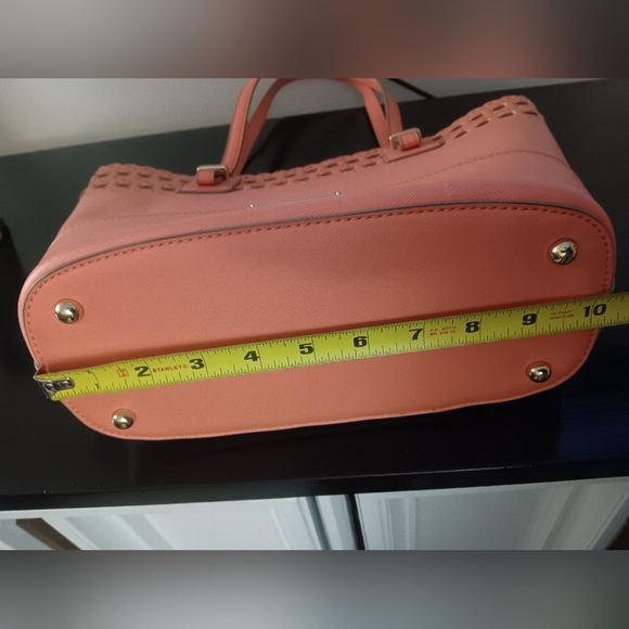 ANNE KLEIN CORAL EYELET TOTE BAG - Picture 5 of 10